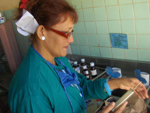 Niurka Avila, enfermera de la Sala de Cuidados Intensivos en el hospital Luis Aldana Plomino de Amancio. Foto: Edilberto Revolta Falls